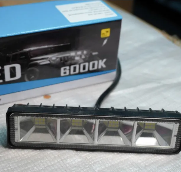 Faro rectangular con flash 12/24V